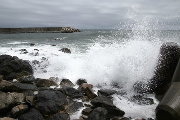 Cloudy weather and sea waves