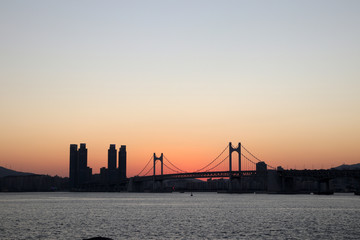 Obraz premium Ocean view with famous bridge. 