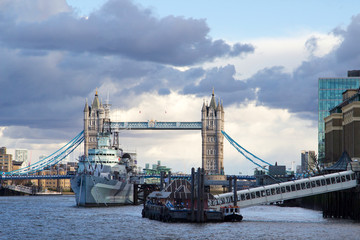 Fototapeta na wymiar London cityscape across the River Thames