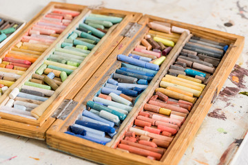 Professional pastels for drawing wooden box