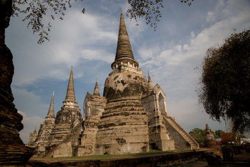 Fototapeta na wymiar Old Beautiful Thai Temple wat Mahathat, Ayutthaya Historical Park, Ayutthaya, Thailand