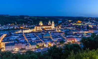 Naklejka premium Blick vom Oberhaus auf Passau