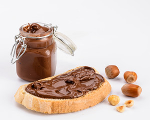 Pane e cioccolato, crema di nocciola