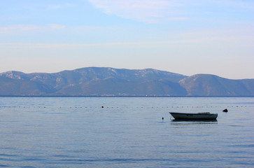 Obraz premium boat on the lake