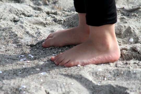 Kinderf&uuml;&szlig;e am Strand
