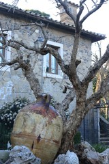 Vaso di terracotta nel Castello della Castelluccia
