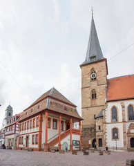 Fototapeta na wymiar Historisches Rathaus und protestantische Pfarrkirche Freinsheim (Fränsem) Rheinland-Pfalz