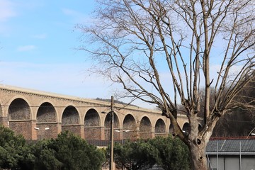 Obraz premium VILLE DE TARARE - RHONE - VIADUC SUR LA TURDINE