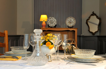 Rich set table