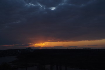 Obraz premium sunset over city