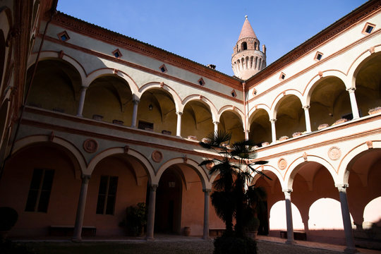 The courtyard of Rivalta castle.