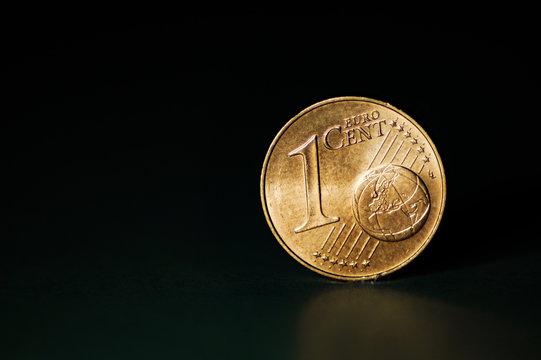 35,319 1 Euro Coin Images, Stock Photos, 3D objects, & Vectors