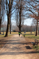  Jogging al parco pubblico, Jogging at the park
