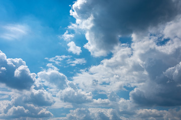 Naklejka premium blue sky with clouds