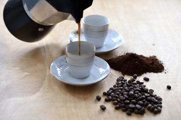 Kawa nalewana z kawiarki