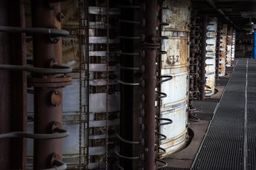 Produktionshalle einer Brikettfabrik