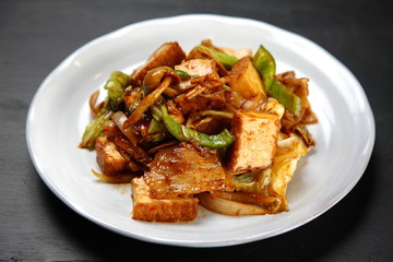 豚肉と厚揚げの味噌炒め