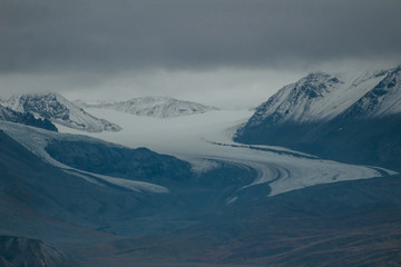 Fototapeta na wymiar mountains and glacier