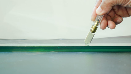 glass cutter tool cutting