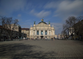Obraz premium Opera house in Lviv, Ukraine