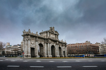 Fototapeta na wymiar Monument Puerta de Alcalá, Madrid