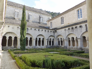 Fototapeta na wymiar Abbaye de Senanque