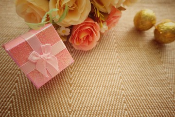 roses and gift box