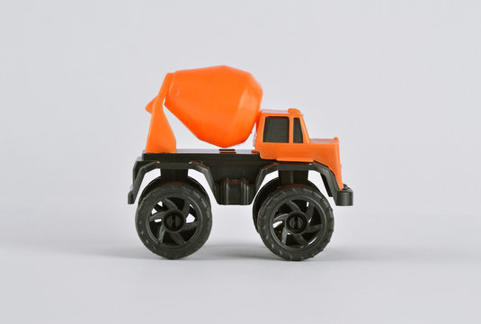 Cement truck toy