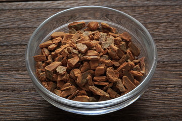 Cinnamon image Shot (herb)