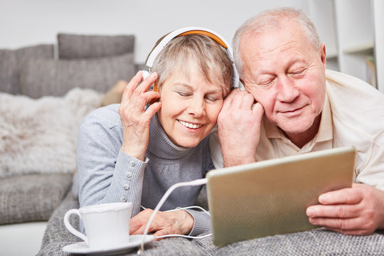 Seniors listen to music with enjoyment