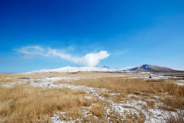 阿蘇山-水蒸気-冬-快晴