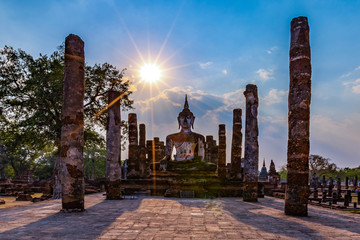 Fototapeta na wymiar Sukhothai historical park and surrounding area example Wat Si Chum, Wat Traphang-Thong, Sorasak Temple in the midday and twilight