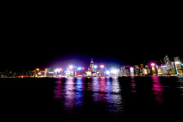 Fototapeta na wymiar 香港 フェリーから見る夜の香港島高層ビル群