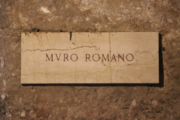 Placa Mvro Romano