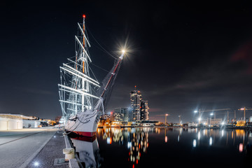 Night panorama on the marine in Gdynia - obrazy, fototapety, plakaty