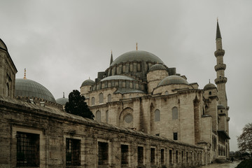 Fototapeta na wymiar Suleymaniye Mosque in Istanbul, Turkey at rainy day