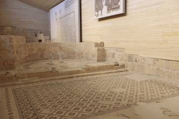 Obraz premium Old, effective mosaics.