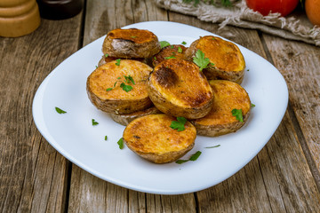Potatoes roasted on the coals