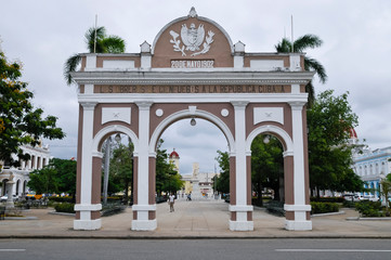 Fototapeta na wymiar Triumphbogen, Cienfuegos, Kuba