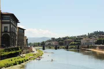 Naklejka premium buildings above the river in florence