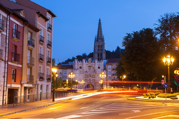 Fototapeta na wymiar Arco de Santa Maria in Burgos