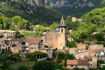 Fototapeta na wymiar Parish Church of Sant Bartomeu in Valldemossa, Mallorca, Balearic Islands, Spain
