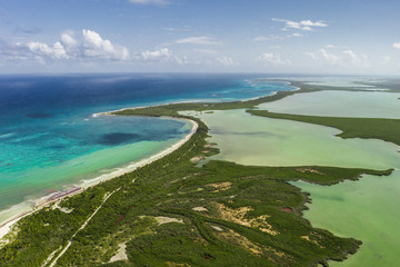 Fototapeta na wymiar Yucatan tropical aerial drone with turquoise water