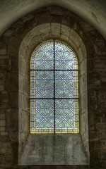 Obraz premium Fenêtre dans l'abbaye de Fontenay, France