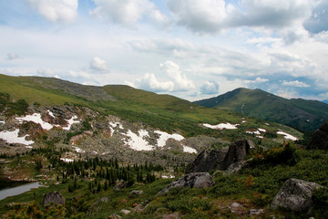 Fototapeta na wymiar The views of the National park Ergaki in Russia