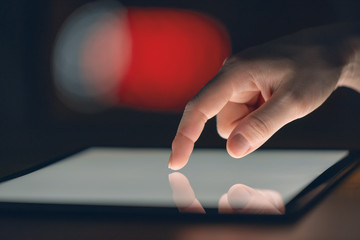 Finger auf Touchscreen