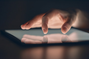 Finger auf Touchscreen