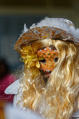 Beau ou belle le jour des mariages burlesques au carnaval de Cayenne en Guyane française