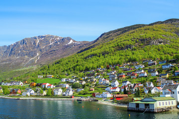 Fototapeta na wymiar The village of Aurlandsvangen at the coast of the Sogne fjord (Aurlands fjord)