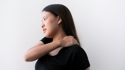 Obraz premium Office syndrome with young asian business woman shoulder pain ,office syndrome concept.
